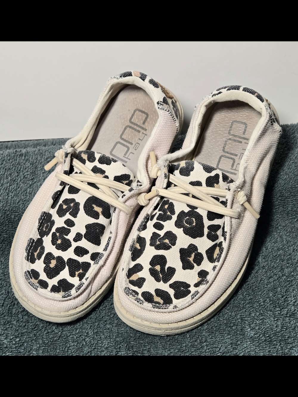 Hey Dude Wendy Youth Funk Leo Safari Leopard Shoes K12